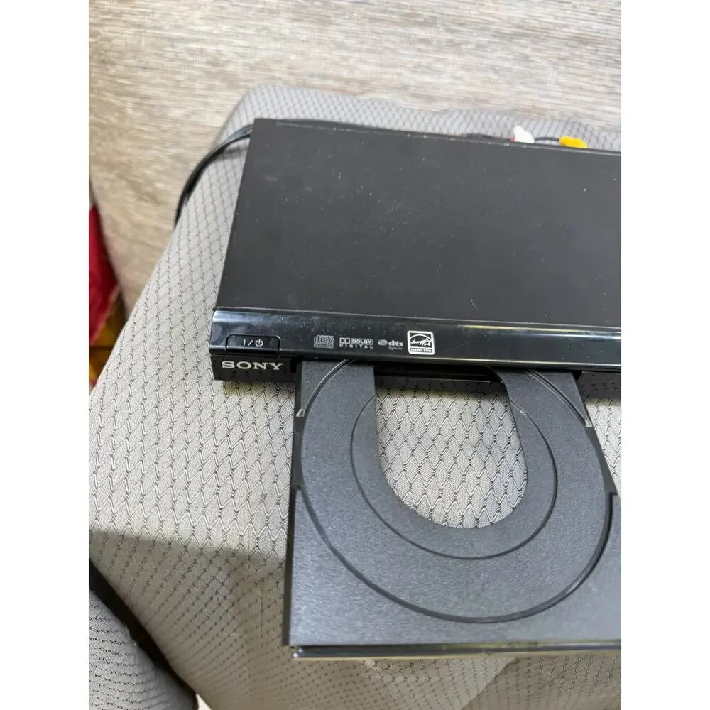 Sony DVP-SR200P CD/DVD Player AC 120V 60Hz *READ